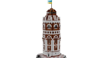 Українець створив модель відомої маріупольської споруди у вигляді конструктора LEGO