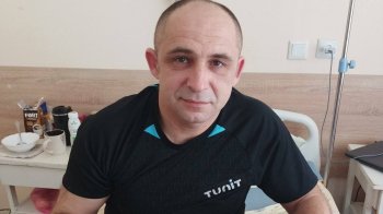 У лікарні на Львівщині пораненому воїну вручили відзнаку Міноборони