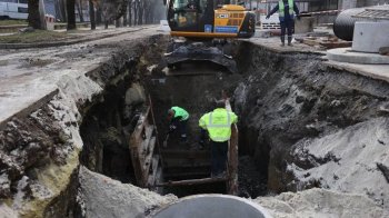 Колектор, який мали ремонтувати місяць, відремонтували за тиждень, фото Романа Балука/Львівської міської ради