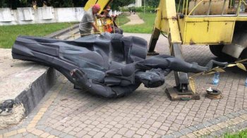 В одному з районів Львівщини до кінця серпня демонтують всі радянські пам’ятники