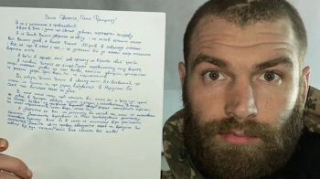 Командувач «Азову» навіть у полоні допомагає морпіхам