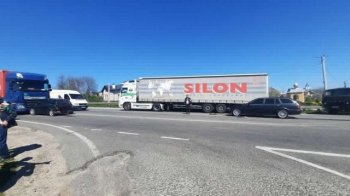На Львівщині сталася потрійна автотроща: деталі
