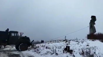 Пішов вслід за рускім кораблем: поблизу Львова демонтували пам’ятник радянському солдату