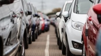 Кабмін дозволив реєструвати вживані авто через ЦНАП