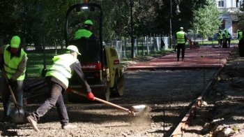 Як у Львові оновлюють парк імені Івана Франка