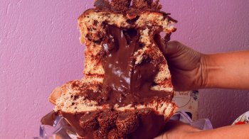 Домашній панетоне з шоколадною начинкою: ідеальний рецепт на Великдень