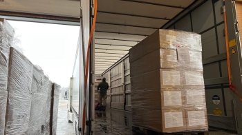 Литва відправила теплі светри для українських військових