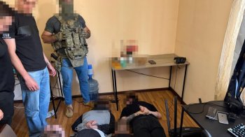 У Стрию СБУ затримала трьох організаторів квартирного колцентру
