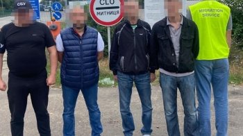Львівська СБУ депортувала з України росіянина та білоруса