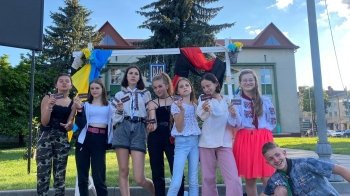 Близько 30 тисяч гривень для ЗСУ: у Стрию діти влаштували благодійний ярмарок