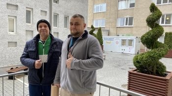 Голіруч розчищав город від російських мін: у Львові встановили протез чоловіку, якому відірвало ногу