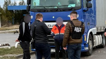 На “Краківці” водій сховав киянина від прикордонників у туалеті