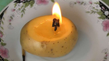 Як зробити свічку з картоплі?