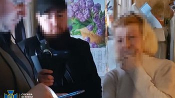 Чиновницю міськради на Донеччині затримали за шпигування за літаками СБУ