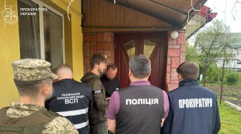 12 тисяч доларів за вихід з ТЦК: у Львові затримали держслужбовця