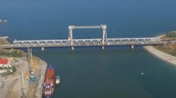 Росіяни вшосте обстріляли міст через Дністровський лиман