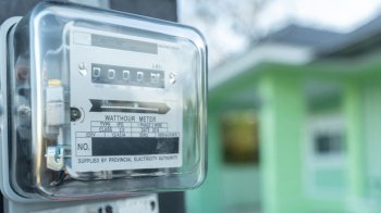 Ексінспектора “Львівобленерго” судитимуть за допомогу піцерії у крадіжці електроенергії