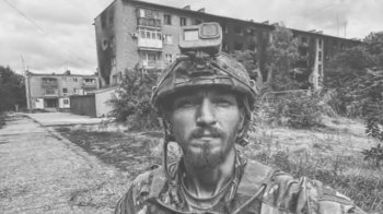 Матір загиблого Героя зі Львівщини передала БПЛА в бригаду сина