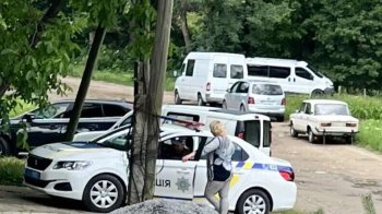 У Самборі прихильники УПЦ МП збираються на службу у приватному будинку