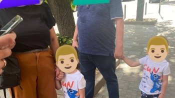 Львівські патрульні допомогли розшукати двох близнят, які втекли від бабусі з дідусем