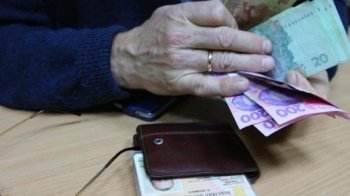 Вийти на пенсію у 60 років: у ПФУ пояснили, який стаж потрібен для цього