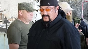 Данілов емоційно засудив поїздку актора Сігала до Оленівки, де росіяни вбили "азовців"