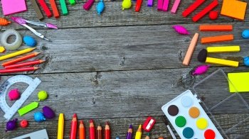 Міносвіти змінює систему оцінювання учнів 1-4 класів: якими будуть оцінки