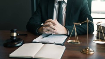 Прокуратура розслідуватиме будівництво приватного медцентру Козловського 