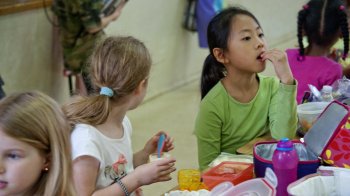 Львівська міська рада спростила отримання безкоштовного харчування для дітей захисників