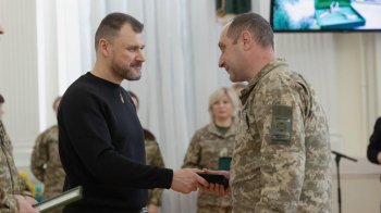 Прикордонники отримали квартири і нагороди, фото МВС