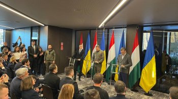 Прем’єр-міністр Угорщини Петр Сійярто зустрівся з Дмитром Кулебою та Андрієм Єрмаком, фото «Суспільного»