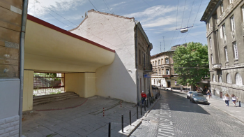 Олег Петрик виграв аукціон щоби завадити забудові в центрі Львова