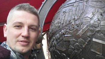 Депутата Славської селищної ради затримали на хабарі 1000 доларів