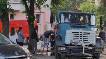 Приватна компанія пошкодила водопровід у Львові: вісім вулиць без води