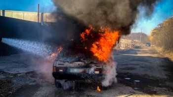 Біля Львова горів автомобіль