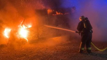 На Львівщині вщент згорів мікроавтобус