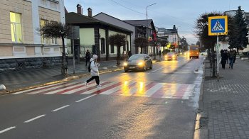 За добу двох пішоходів госпіталізували через наїзд авто на Львівщині