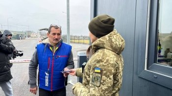 На пункті пропуску «Нижанковичі-Мальховіце» вже розпочали пропуск вантажівок