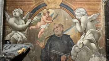 У Львові в Гарнізонному храмі показали старовинні фрески