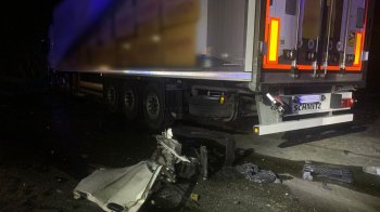 На Львівщині в ДТП з вантажівкою травмувався водій мікроавтобуса