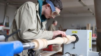 Люди, які отримали поранення на війні, можуть пройти безкоштовне навчання й отримати роботу: як долучитись