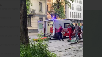 У Львові 17-річну дівчину госпіталізували після падіння з електросамоката