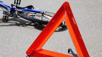 На Львівщині 78-річний водій Renault на смерть збив велосипедиста