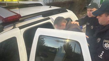 У Стрию 34-річний чоловік викрав авто біля магазину