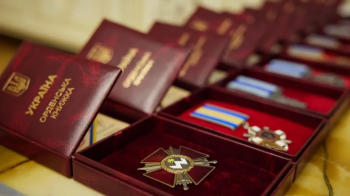 Тринадцятьох військовослужбовців з Львівщини посмертно нагородили державними відзнаками