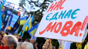 Скільки переселенців на Львівщині спілкуються українською - опитування