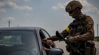 Військовозобов'язаних чоловіків пропонують випускати за кордон: які умови