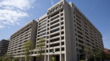 МВФ виділив Україні 880 млн доларів