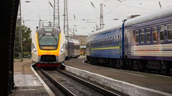 На Львівщині пасажирський поїзд на смерть збив 36-річного чоловіка