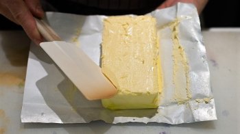 На Львівщині судили чоловіка за крадіжку кросівок й чотирьох пачок масла